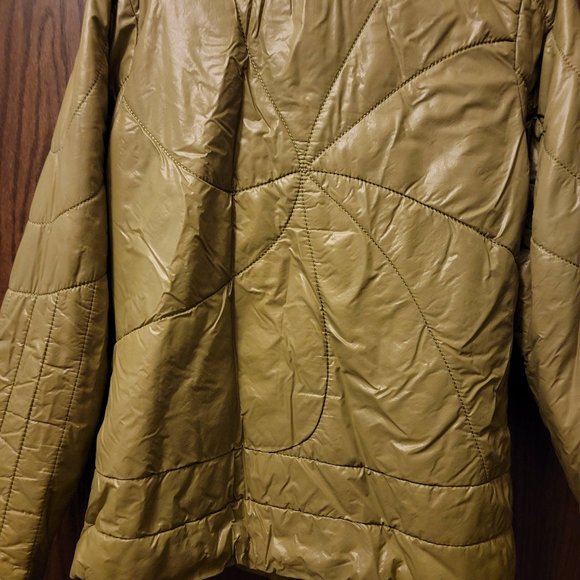 Athleta Puffer Jacket Size Med Unique Chartreuse Lime - Picture 4 of 13